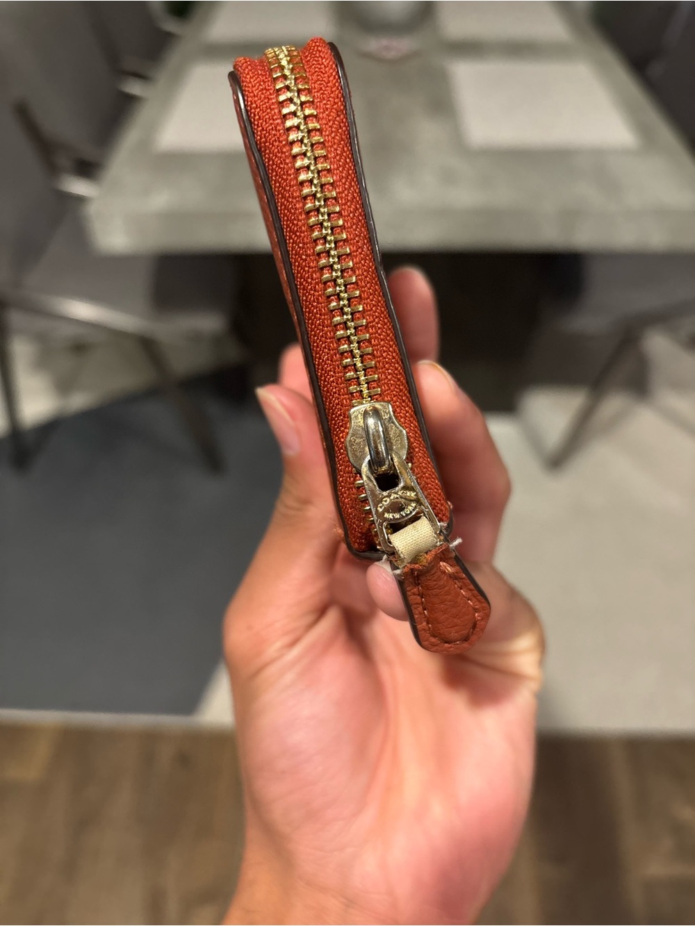 Coach Zip-Around Wallet in Rich Tan Leather with Gold Logo - Picture 11 of 11